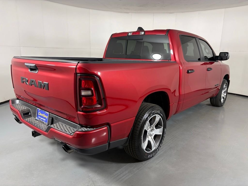 New 2026 Molten Red Pearl-Coat Exterior Paint RAM Express image 8