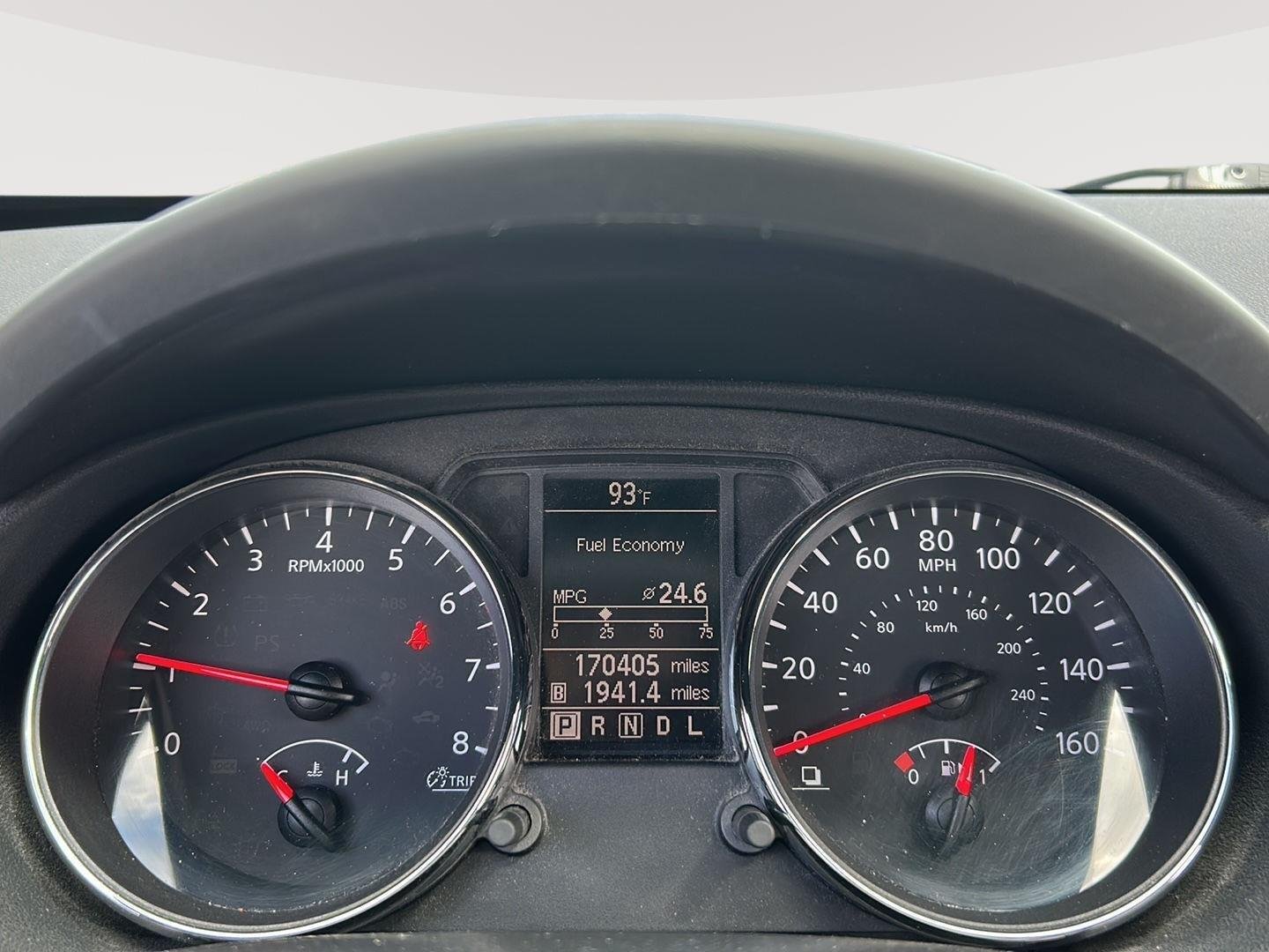 Used 2012 Pearl White Nissan SV image 5