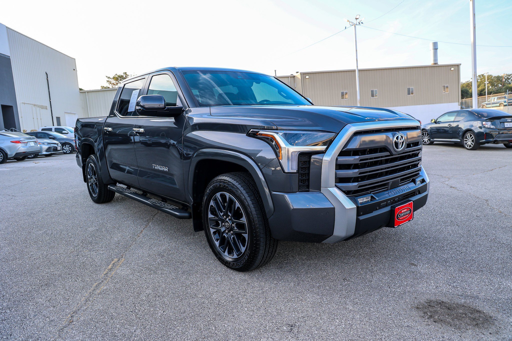 Used 2026 MAGNETIC GRAY MET Toyota Limited image 4