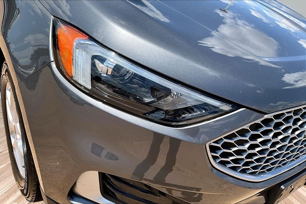 Used 2023 Gray Ford SEL image 27
