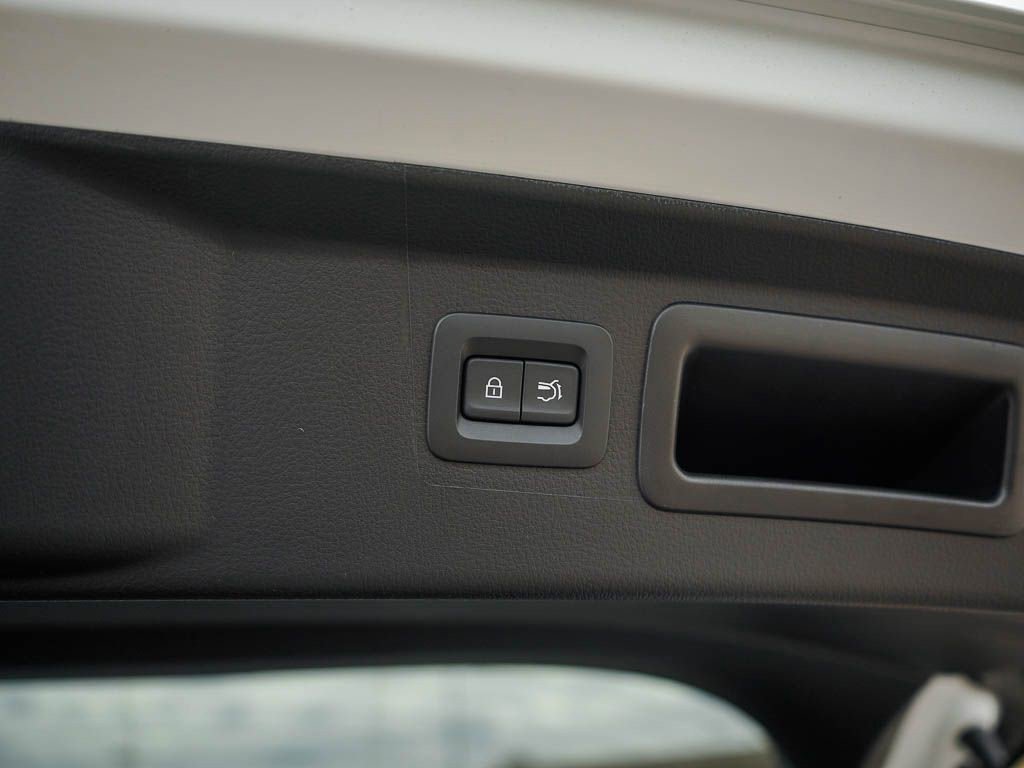 New 2026 Wind Chill Pearl Mazda 2.5 Turbo AWD image 9