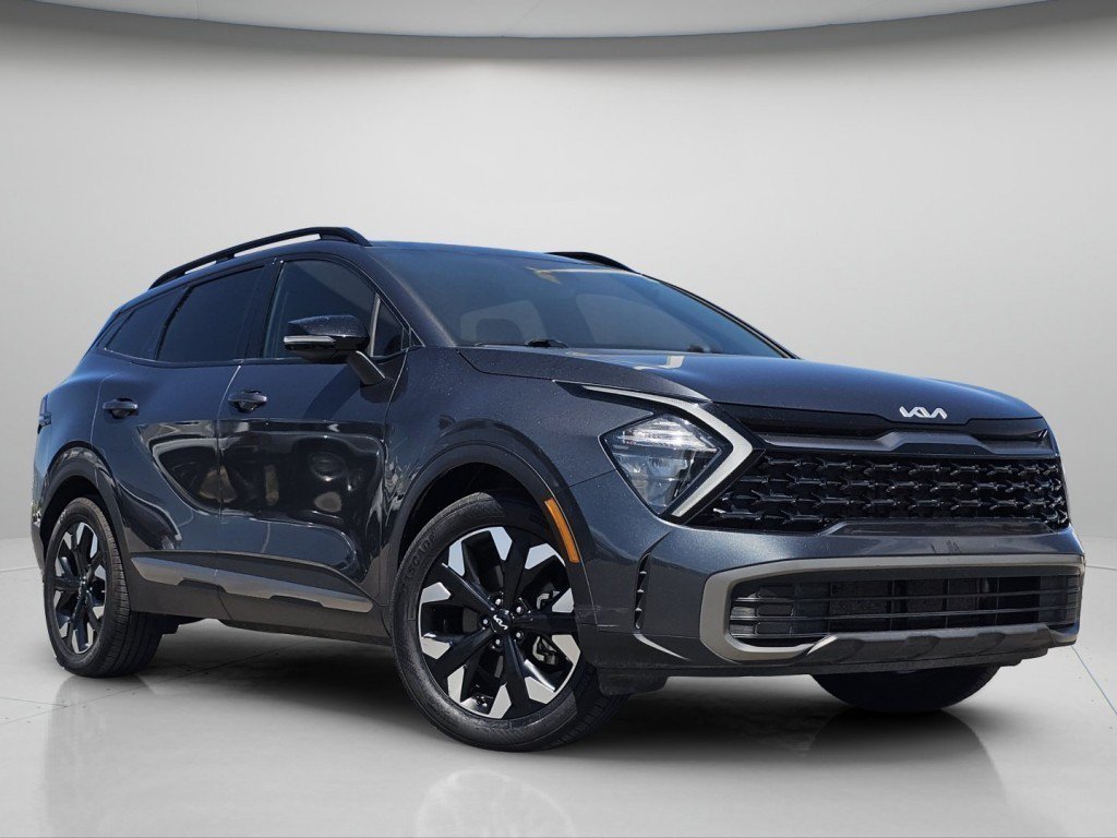 Certified Used 2023 Gravity Gray Kia X-Line image 2