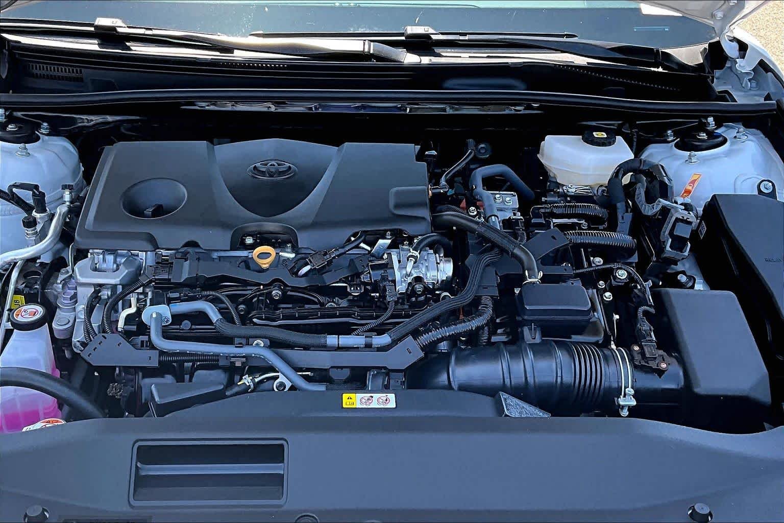 Used 2026 Wind Chill Pearl Toyota XSE image 31