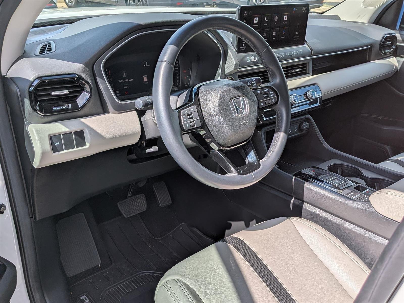 Used 2026 Platinum White Pearl Honda RTL image 10