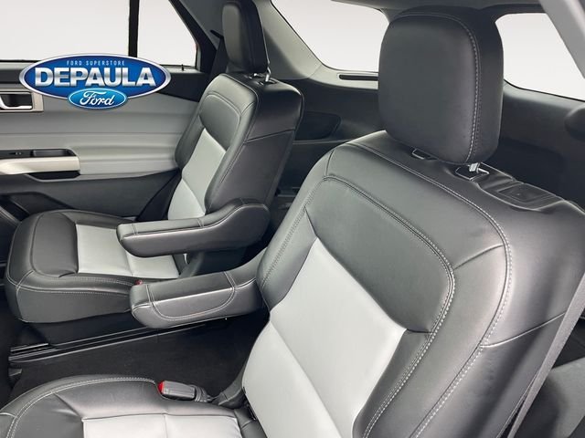 Used 2023 Gray Ford XLT image 17
