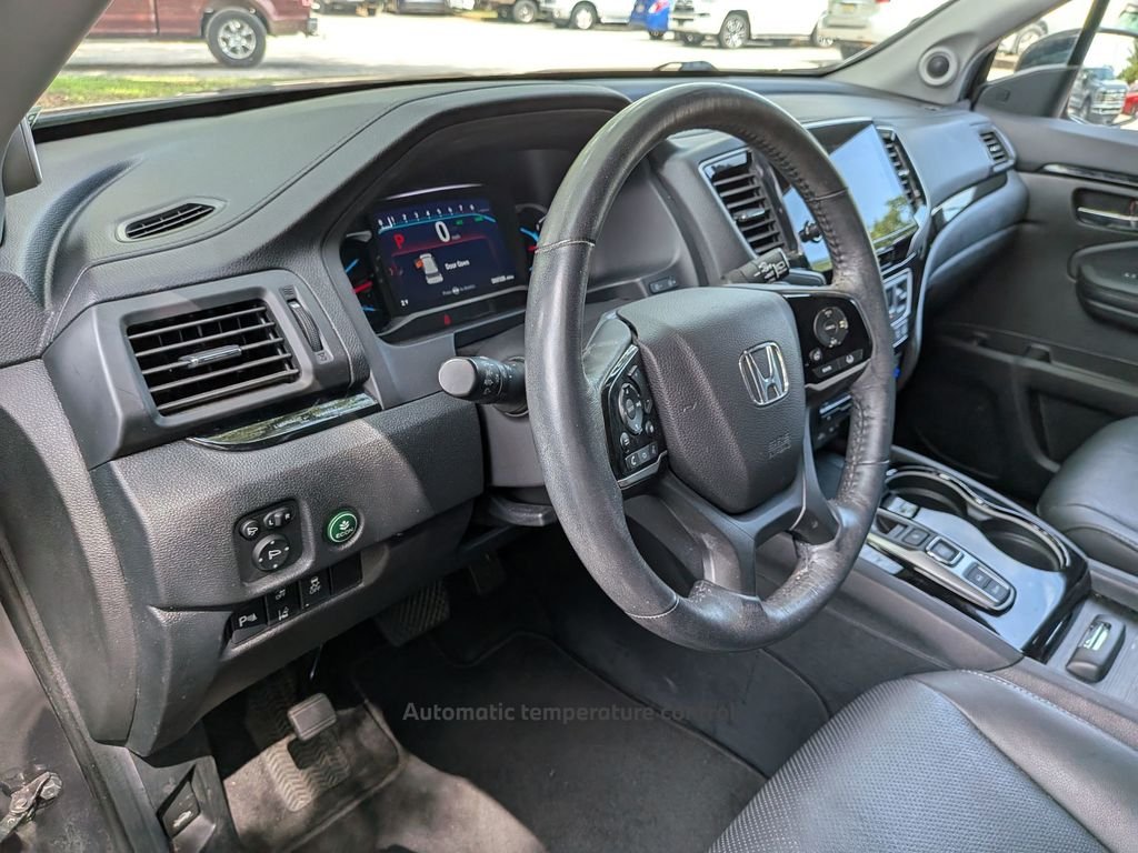 Used 2022 Gray Honda Elite image 36