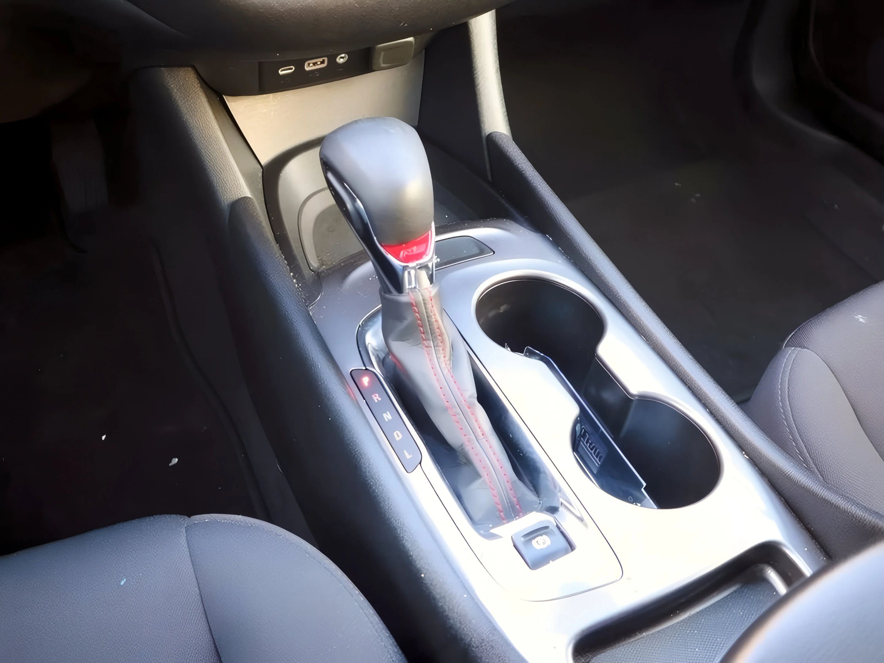 Used 2023 Summit White Chevrolet RS image 21