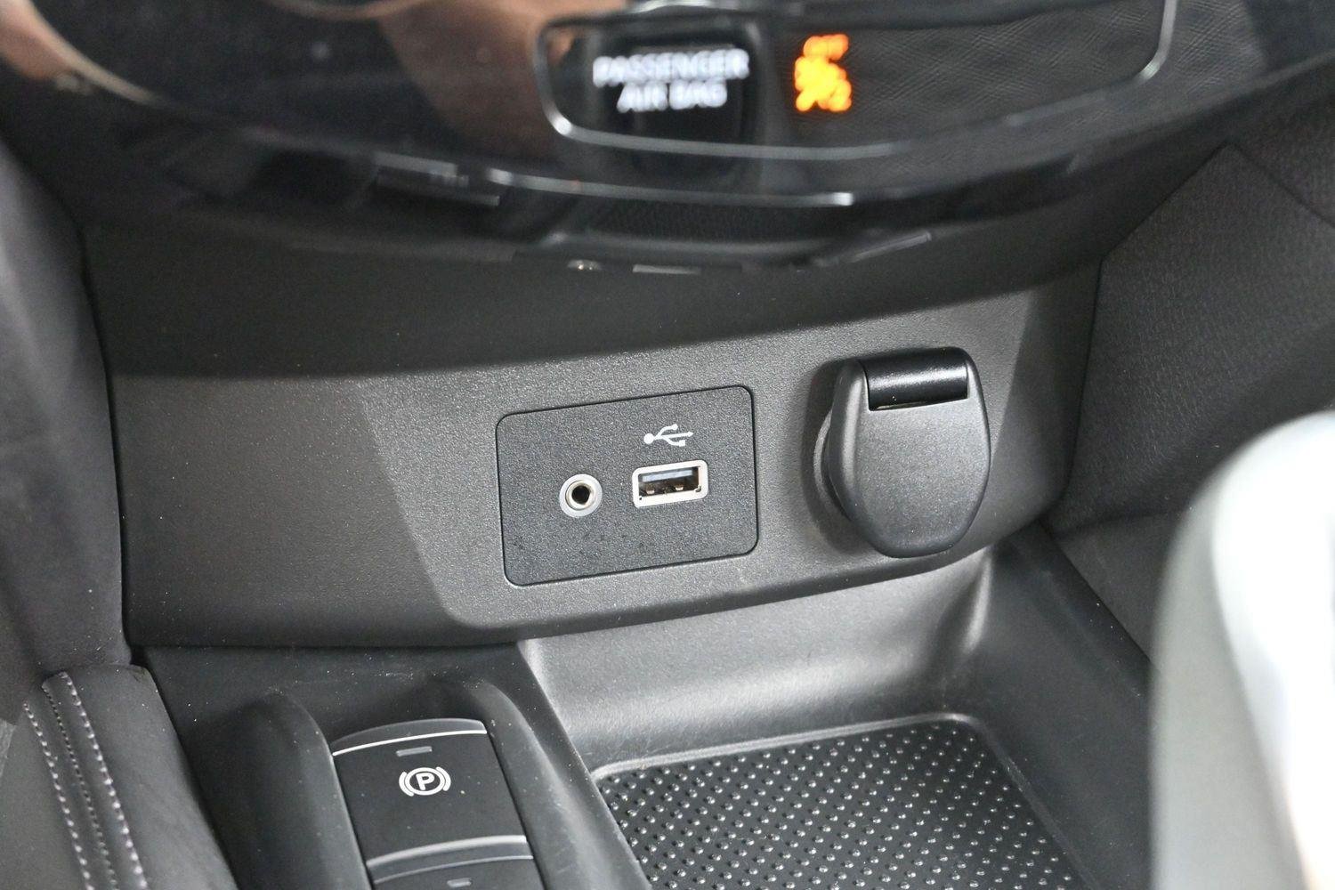 Used 2020 Magnetic Black Pearl Nissan SV image 26