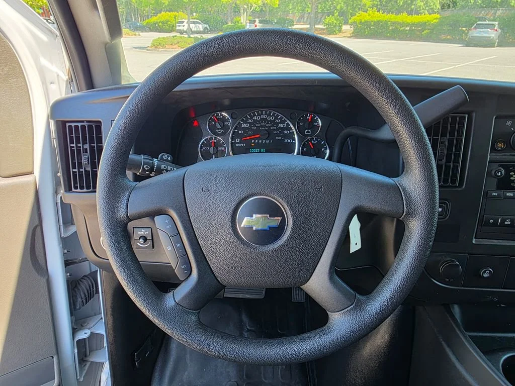 Used 2024 Summit White Chevrolet WT image 21