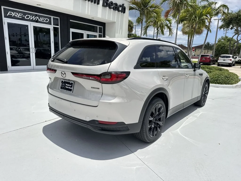 New 2026 Platinum Mazda 3.3 Turbo Premium Sport AWD image 3