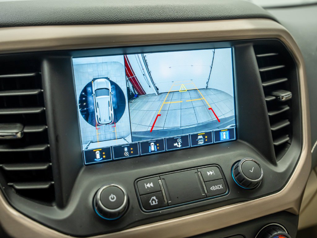 Used 2023 Sterling Metallic GMC Denali image 25