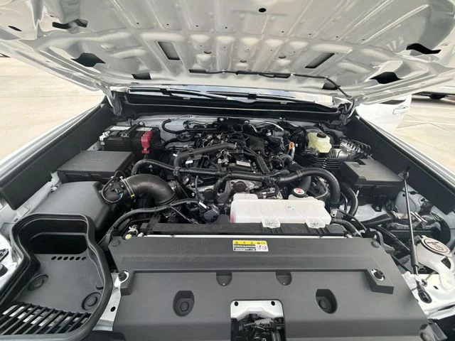 New 2026 White Toyota SR5 image 32