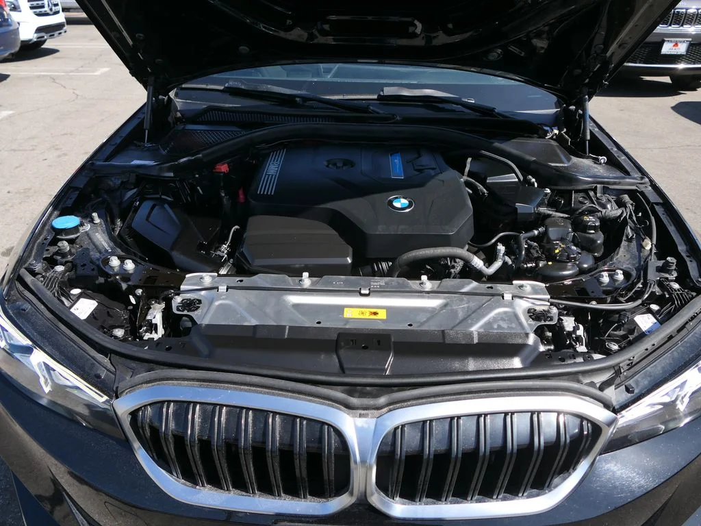 Used 2024 Jet Black BMW 330e iPerformance image 28