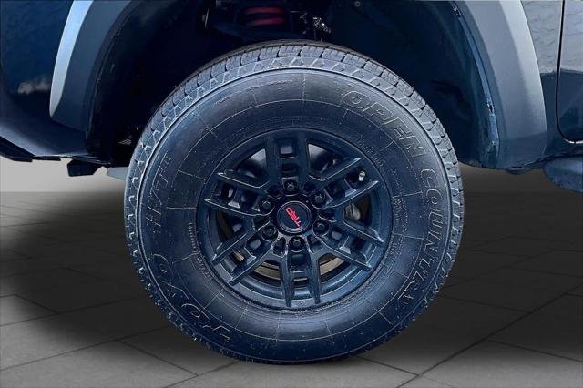 Certified Used 2020 MIDNIGHT BLACK METALLIC Toyota  image 11