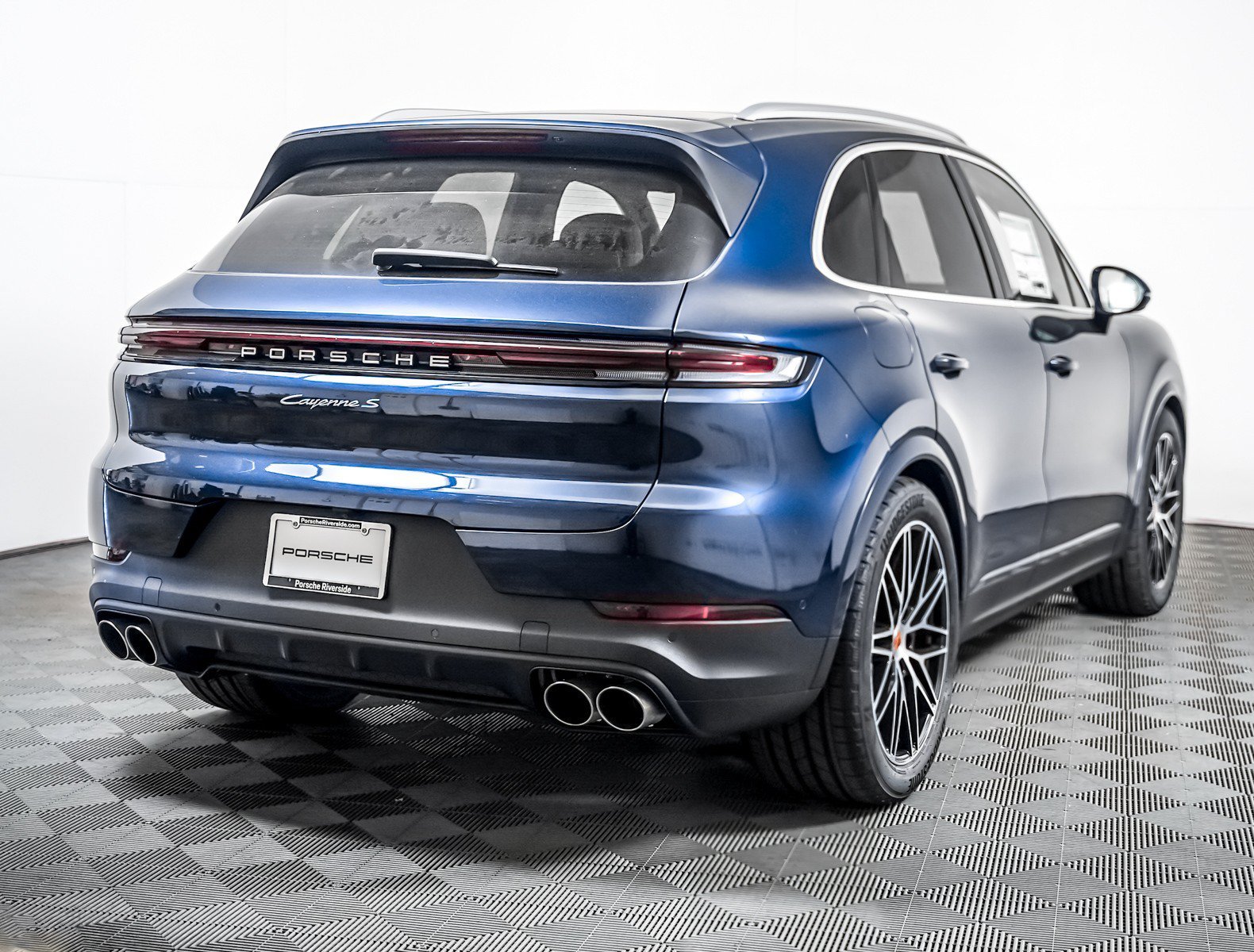 New 2026 ALGARVE BLUE Porsche S image 10