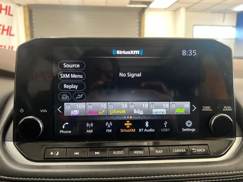 Used 2023 Gray Nissan Platinum image 23