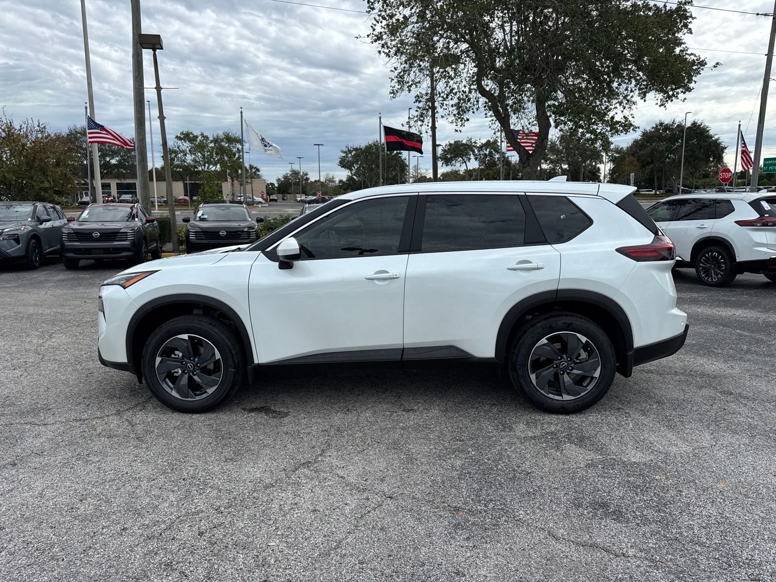 New 2026 Nissan Rogue SV 4D Sport Utility