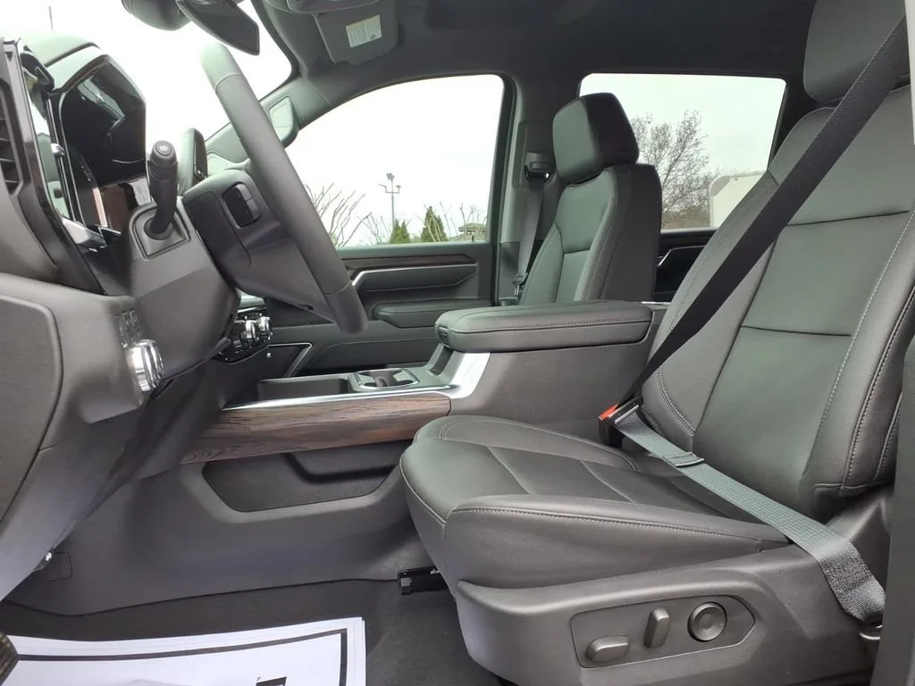 2025 GMC Sierra 2500HD SLT - Photo 20