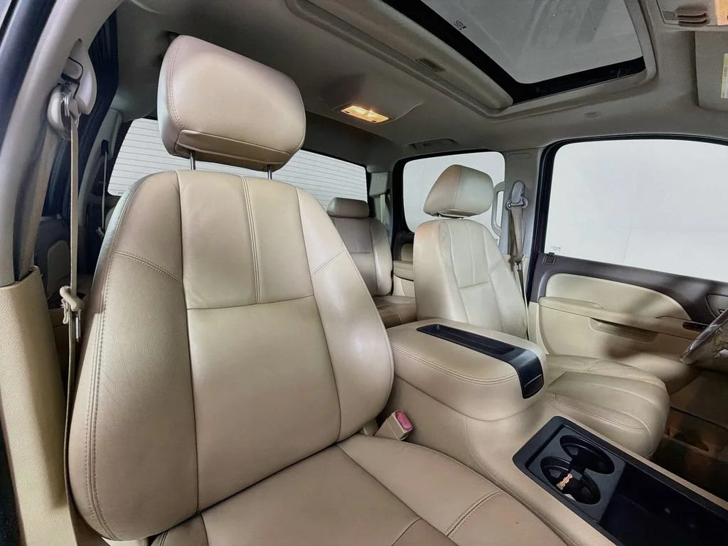Used 2013 DEEP RUBY METALLIC Chevrolet SRW LTZ image 24