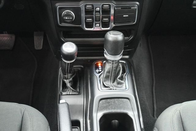 Used 2020 White Jeep Overland image 22