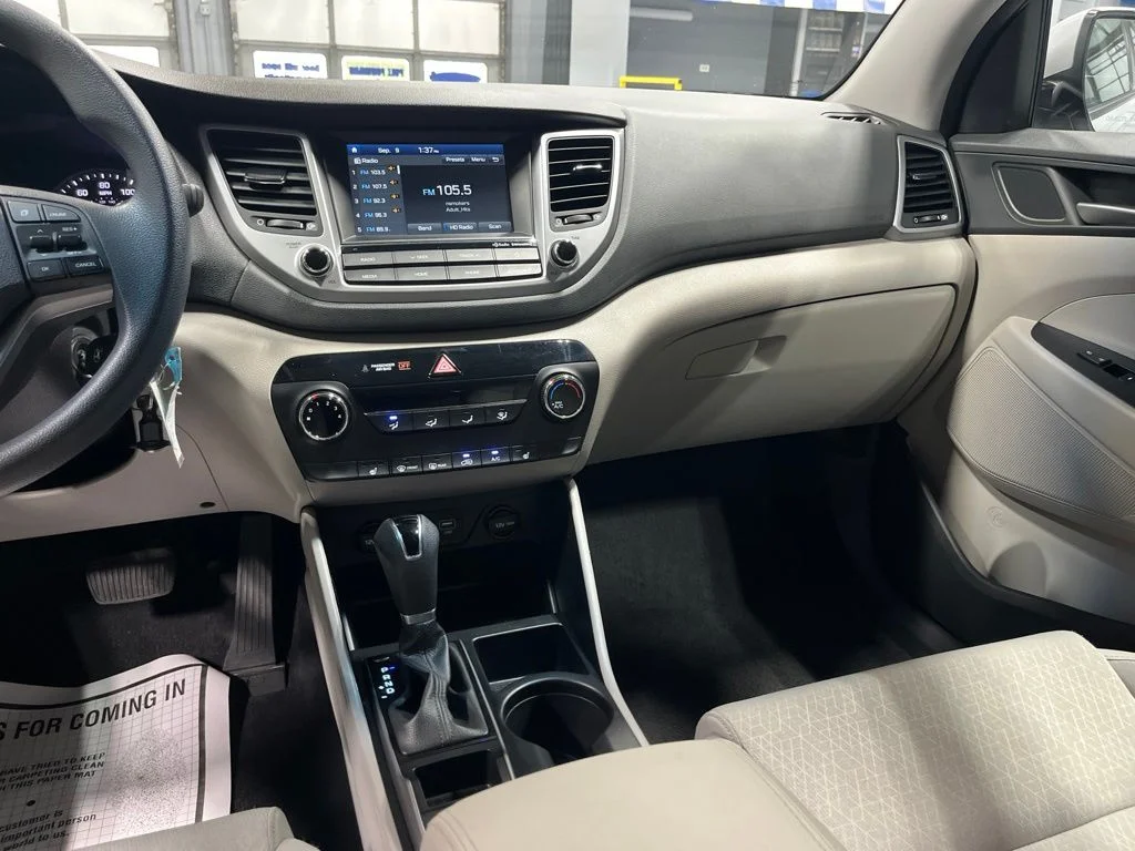 Used 2018 Molten Silver Hyundai SEL image 22