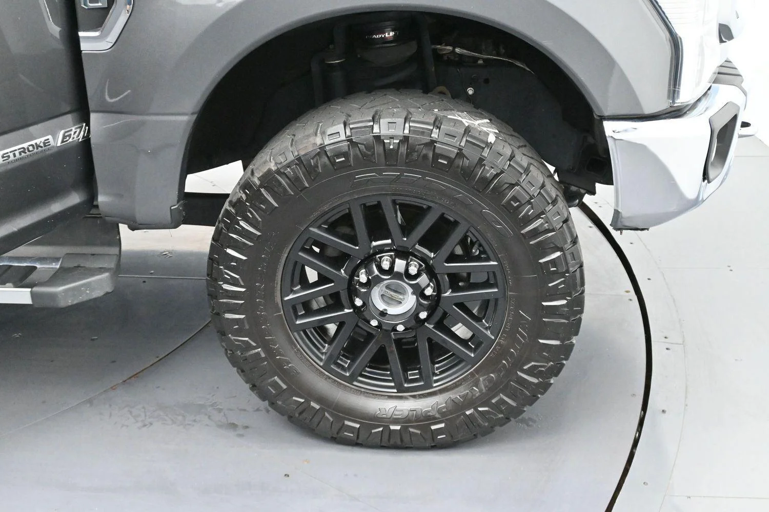 Used 2022 Carbonized Gray Ford Lariat image 33