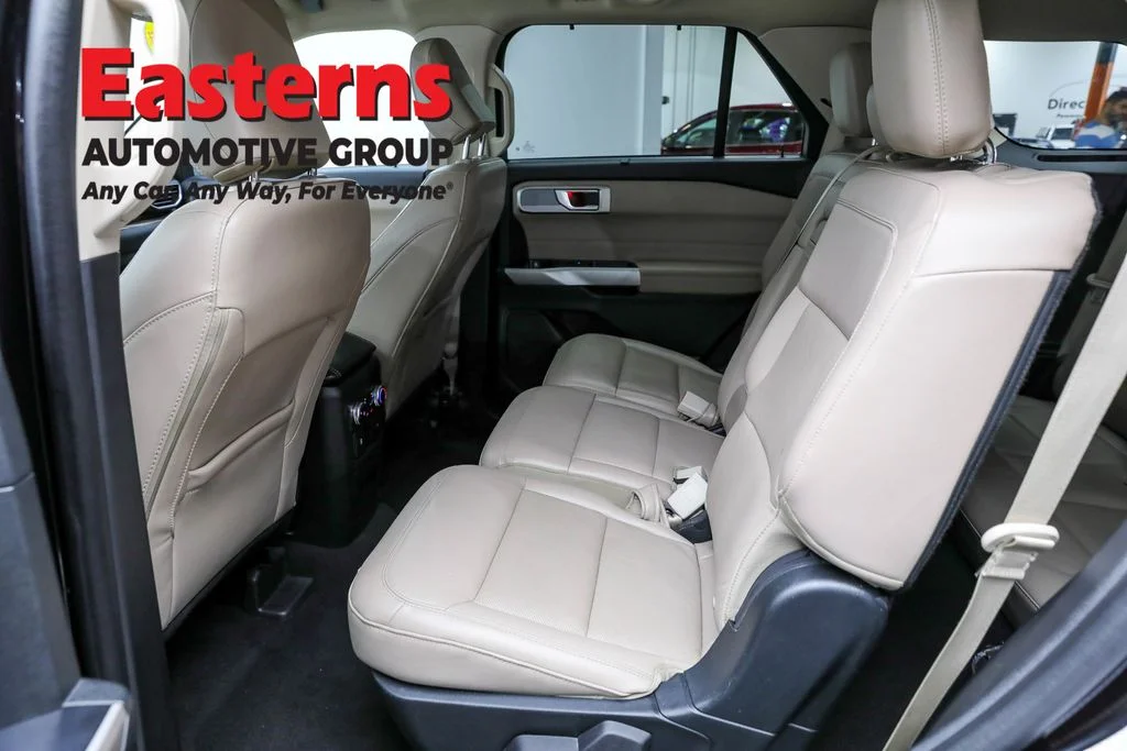 Used 2023 Black Ford Limited image 22