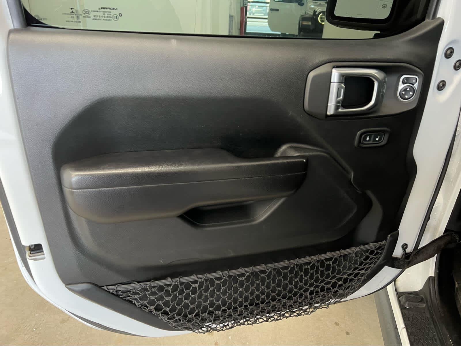 2021 Jeep Wrangler Unlimited Willys - Photo 10