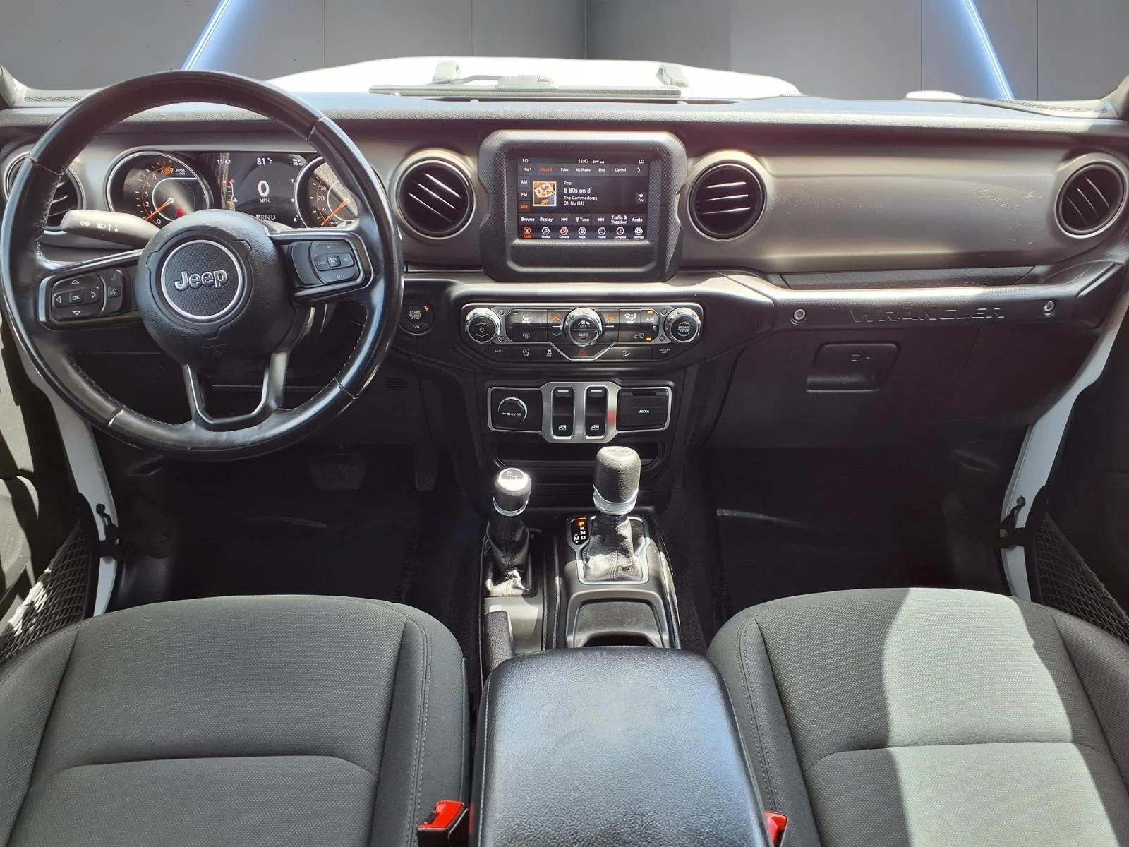 Used 2020 White Jeep Sport S image 11