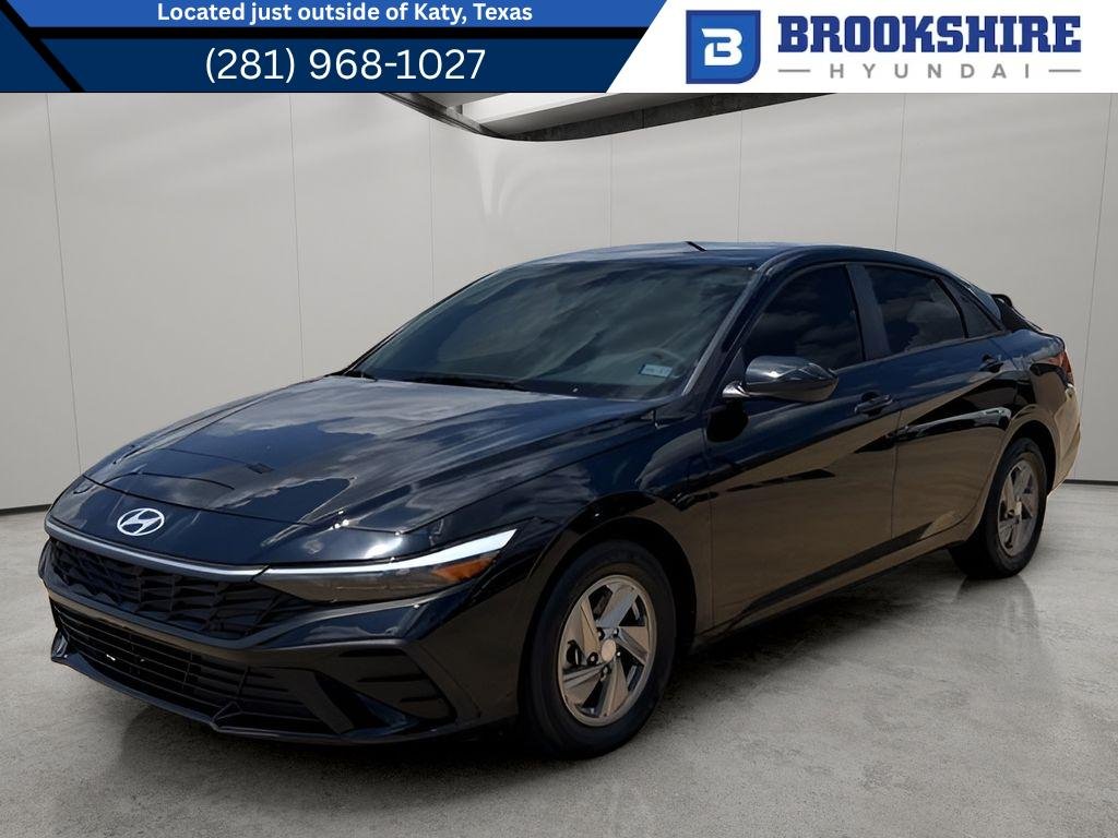 2025 Hyundai Elantra 2.0 SE IVT's photo