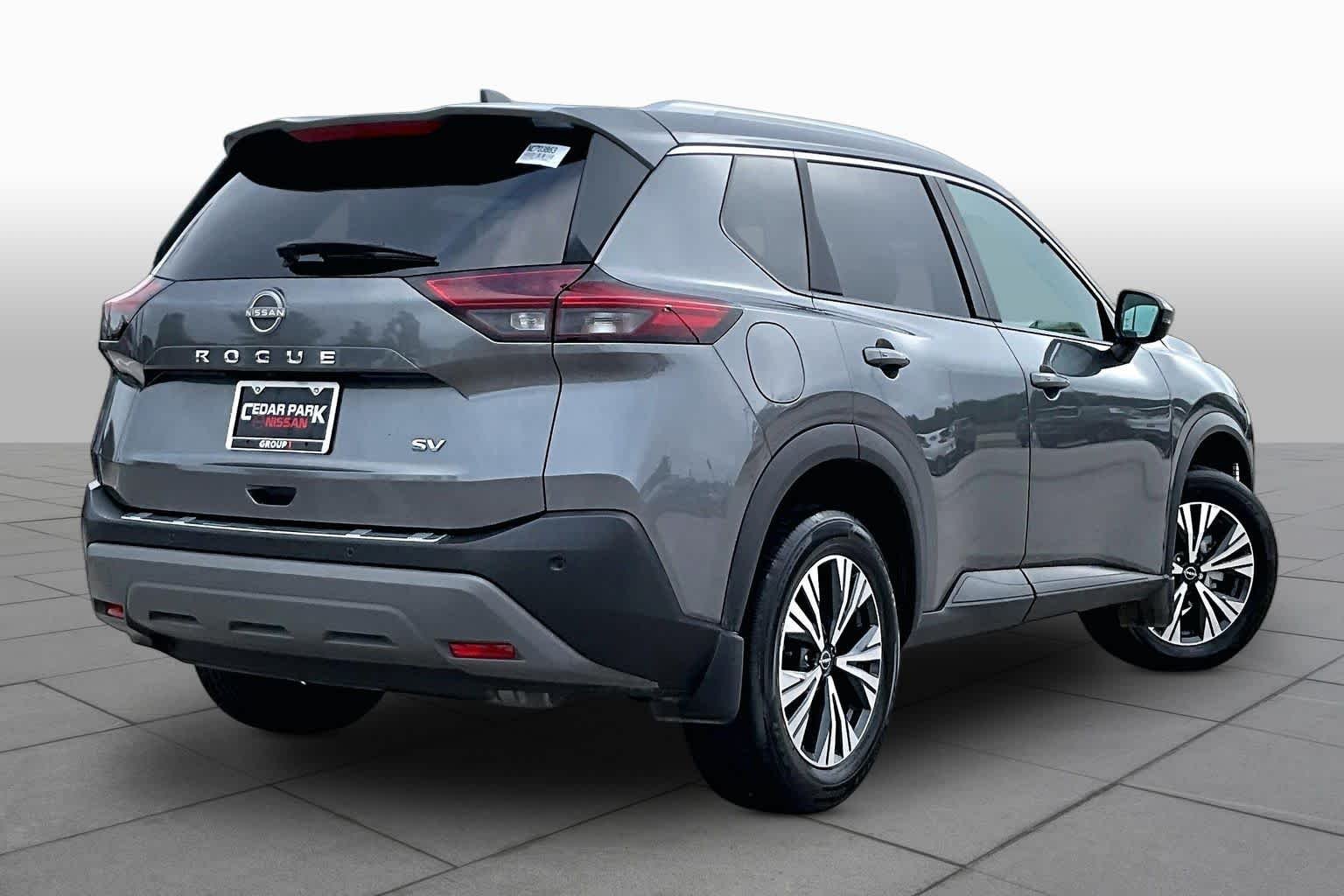 Used 2022 Gun Metallic Nissan SV image 13