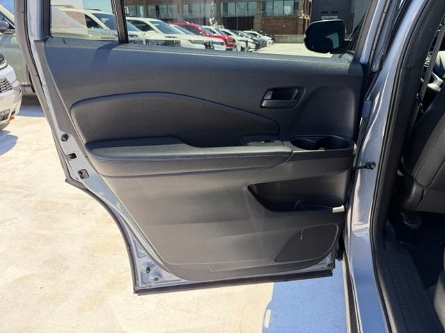 Used 2024 Gray Honda EX-L image 13