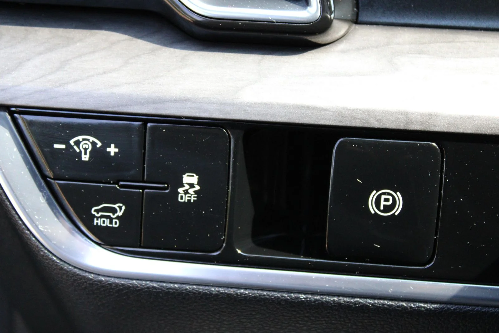 Used 2023 Green Kia X-Line image 33