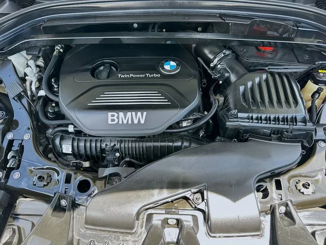 Used 2019 White BMW sDrive28i image 33