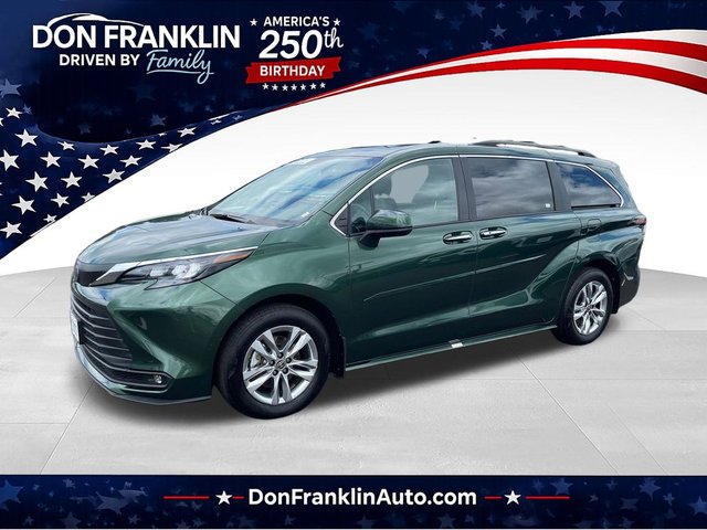 2025 Toyota Sienna XLE
