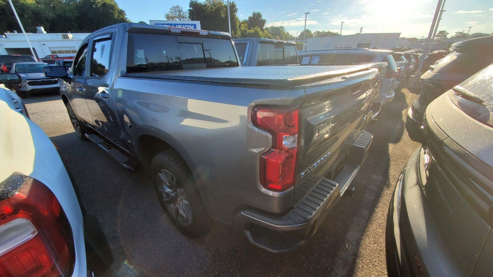 Used 2021 SATIN STEEL METALLIC Chevrolet RST image 8