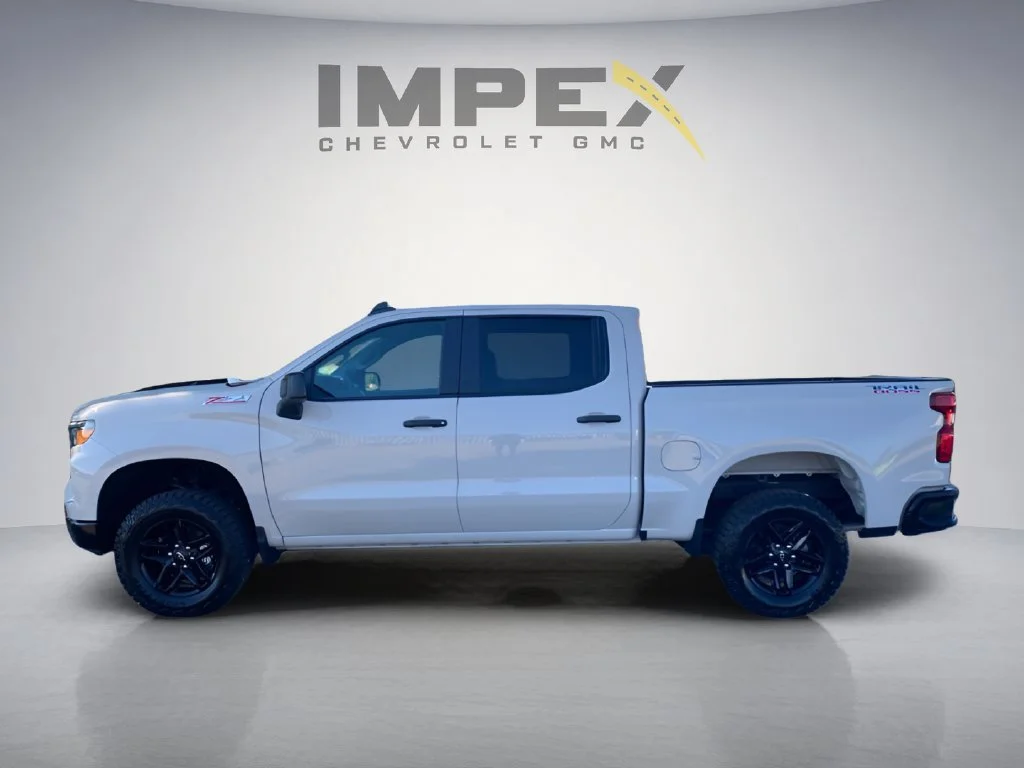 Used 2026 White Sands Chevrolet Custom Trail Boss image 2