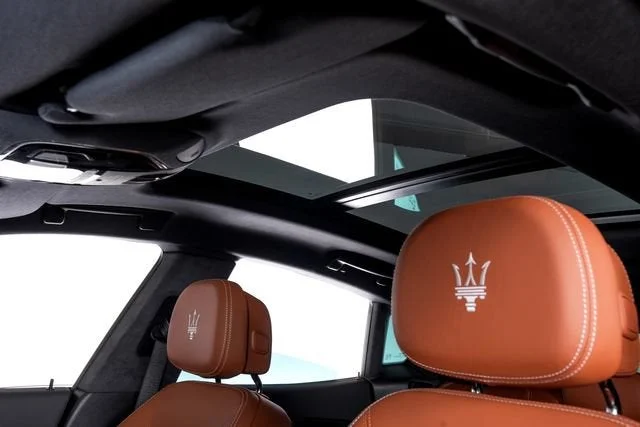 Used 2023 Blue Maserati GT image 18