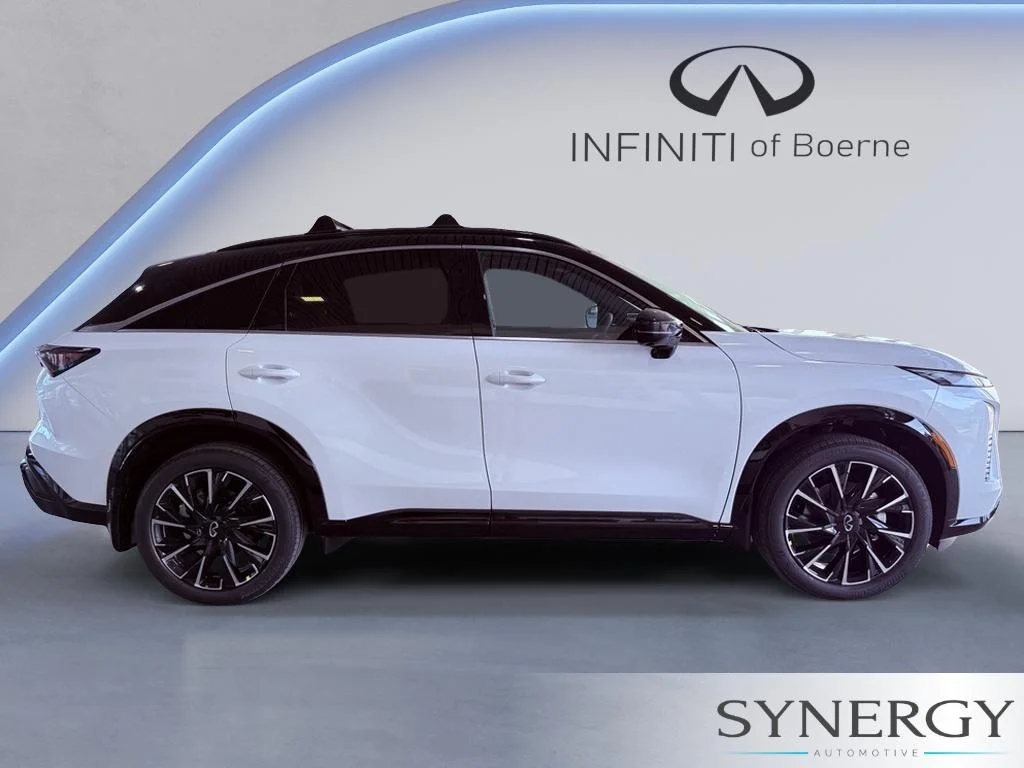 New 2027 2T RAD WHT INFINITI Autograph AWD image 4