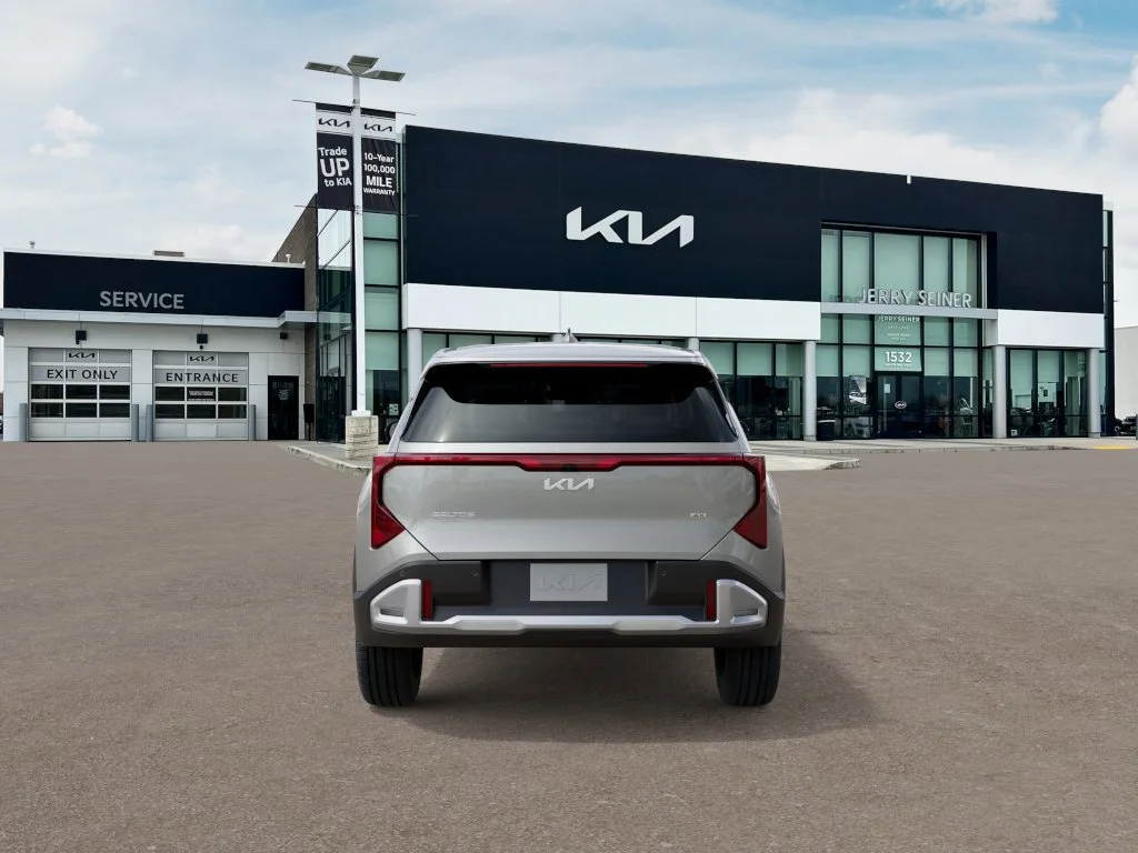 New 2027 Ivory Silver Kia EX image 5