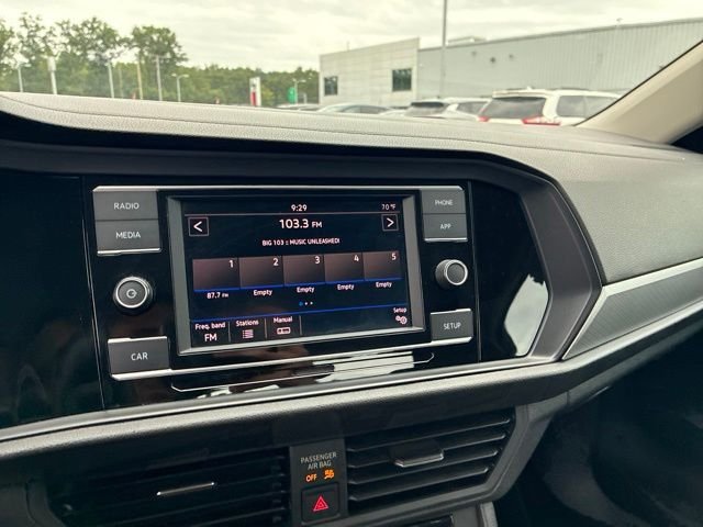 Used 2019 Gray Volkswagen 1.4T S image 21