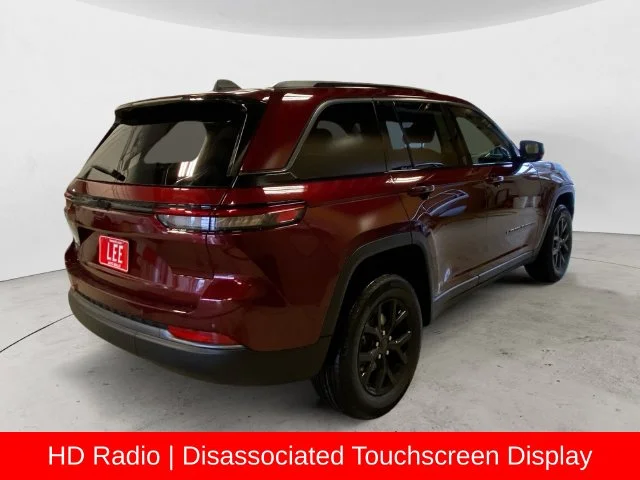 New 2026 Red Jeep Altitude image 5