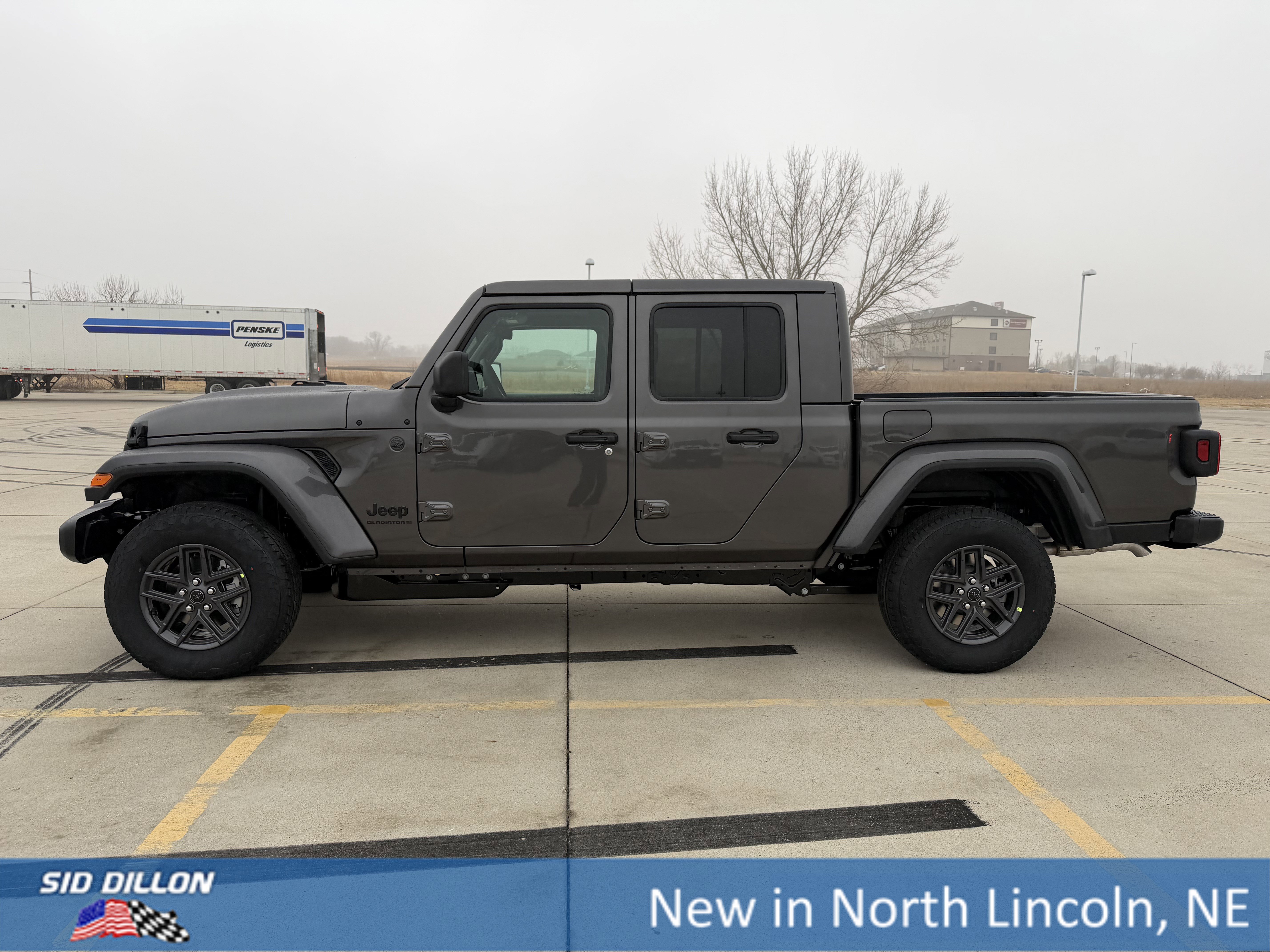 New 2026 Black Clear-Coat Exterior Paint Jeep Sport image 2