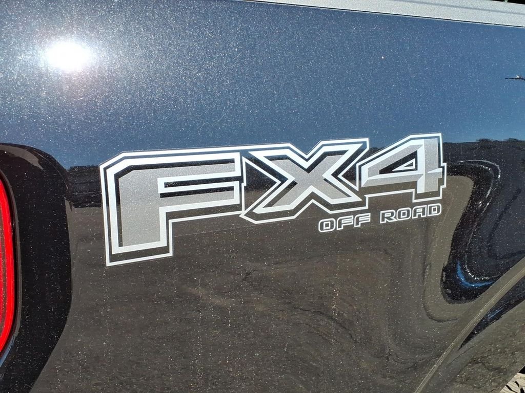 New 2026 Agate Black Metallic Ford XLT image 10