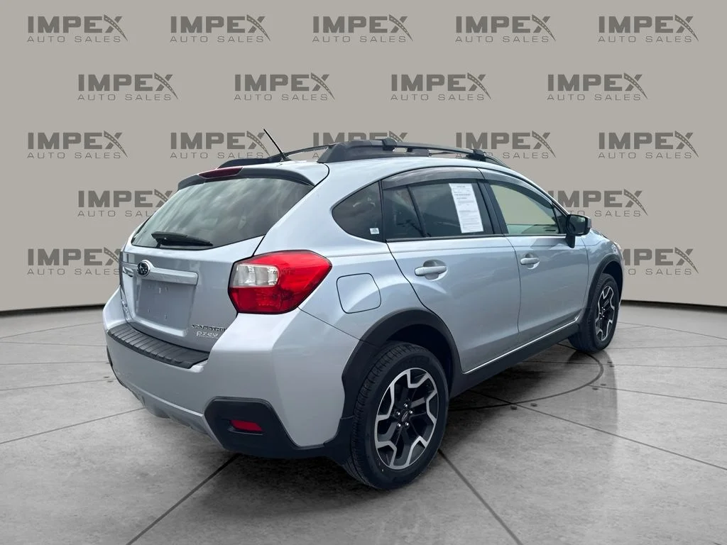 Used 2017 Silver Subaru 2.0i Premium image 3