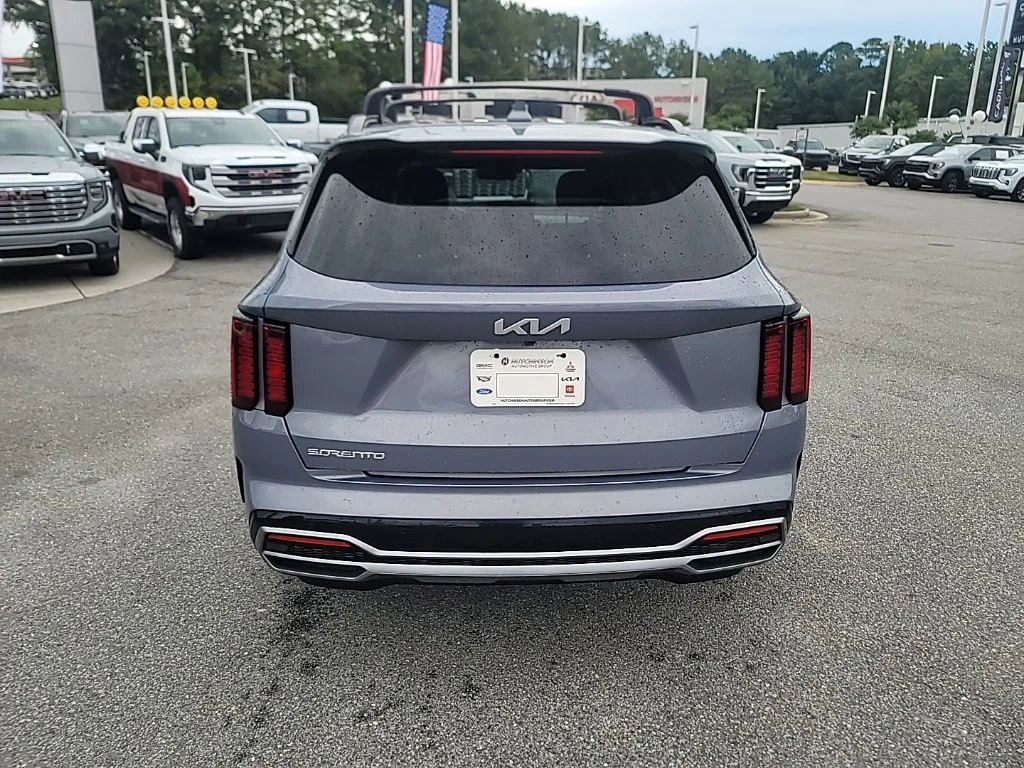 Certified Used 2023 Silver Kia S image 6