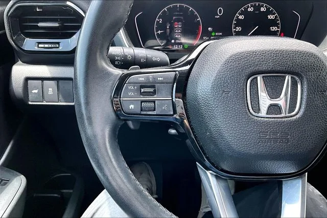 Used 2024 Radiant Red Metallic II Honda EX-L image 10