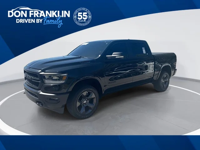 2022 RAM 1500 Big Horn/Lone Star 4x4 Crew Cab 5'7's photo