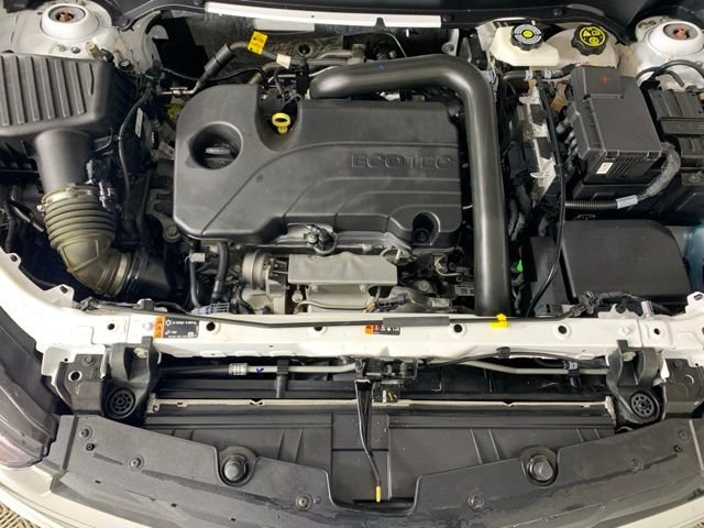 Used 2023 White Chevrolet LS image 37