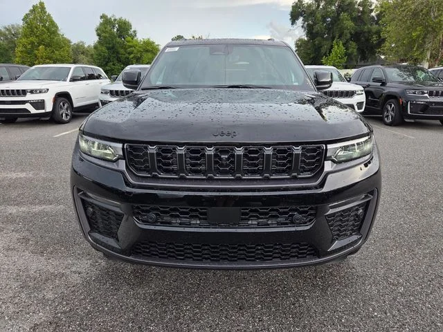 New 2026 Diamond Black Crystal Pearl-Coat Exterior Paint Jeep 85th Anniversary Edition image 19